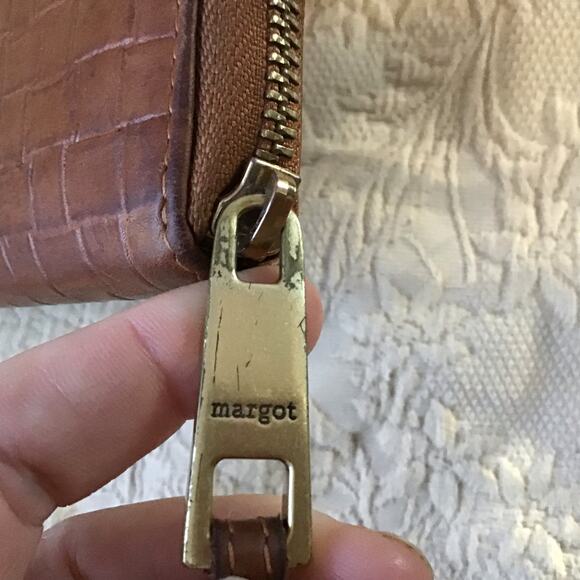 Margot NY Brown Leather Wristlet with lots of pockets